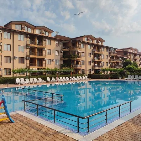 Apartment студио Forest, к-с нестинарка Zarewo